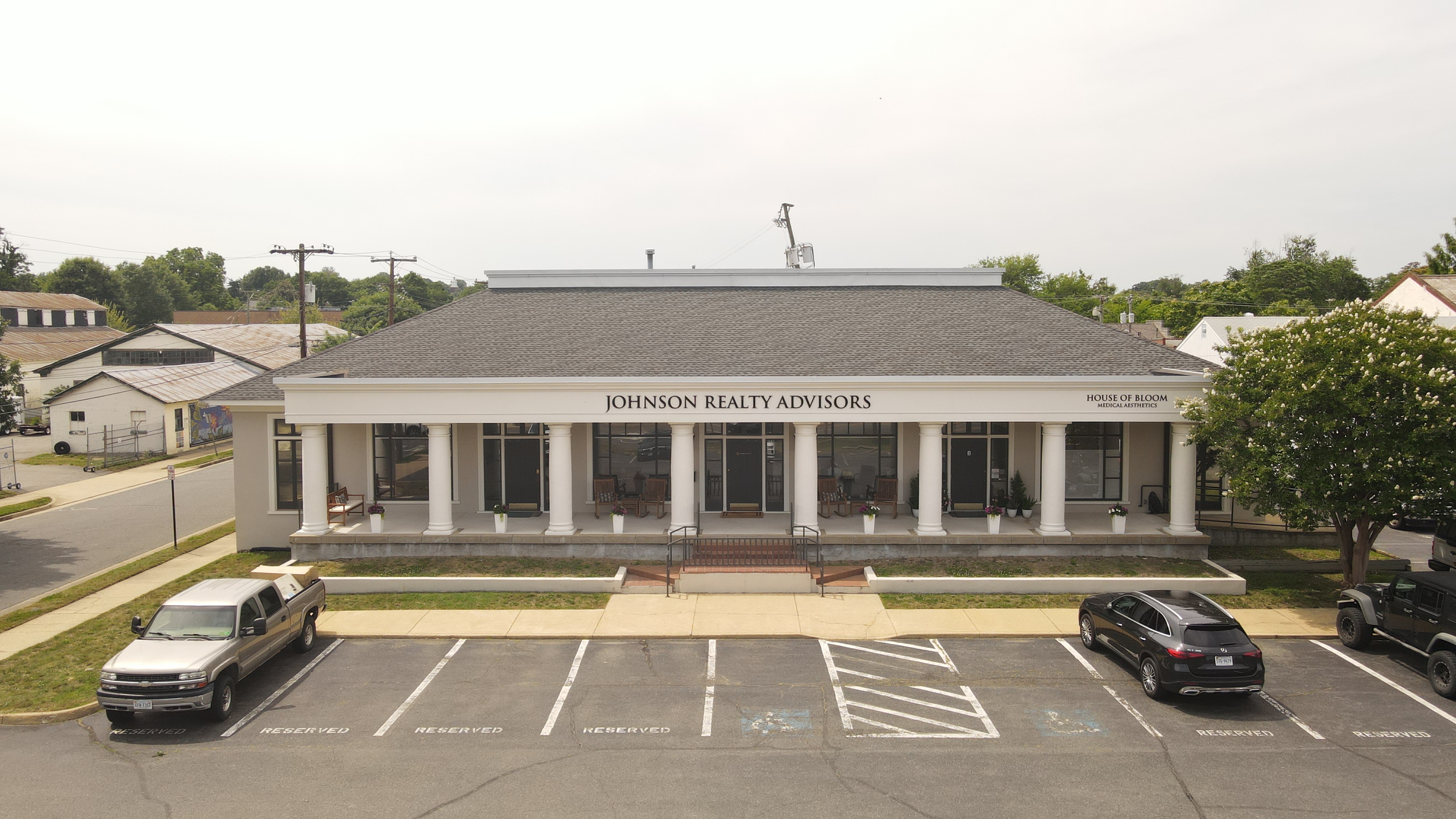 Johnson Realty Advisors Office — 509 Lafayette Blvd, Fredericksburg